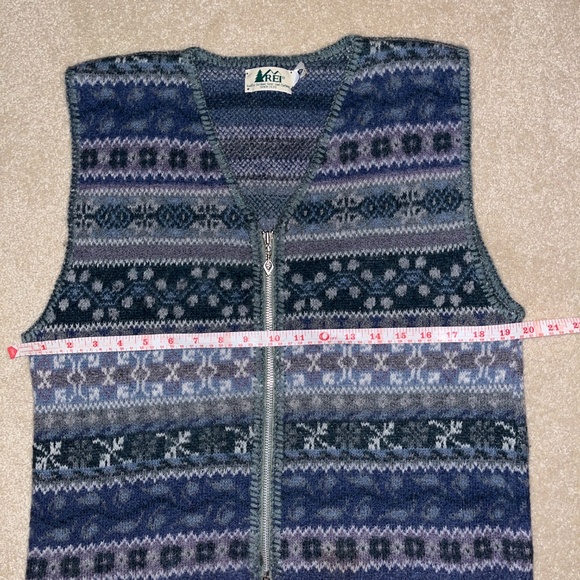 Vintage REI 100% Wool zip Vest - Picture 6 of 8